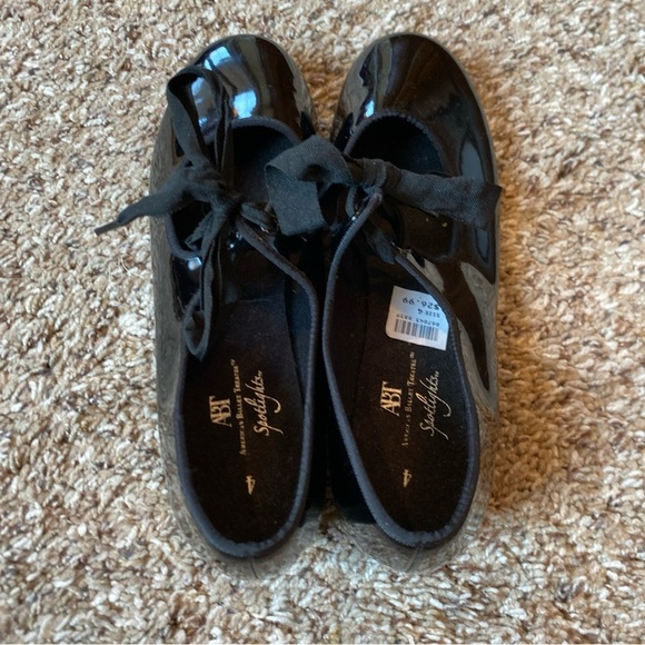 ABT American Ballet Theatre Spotlights kids 4 Black Patent Leather Tap Shoes - Picture 3 of 6